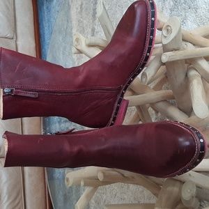 Fluevog size 9.5 Nicola Modvog mid-shin boot with studded sole